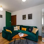 Sleepway Apartments- Dream